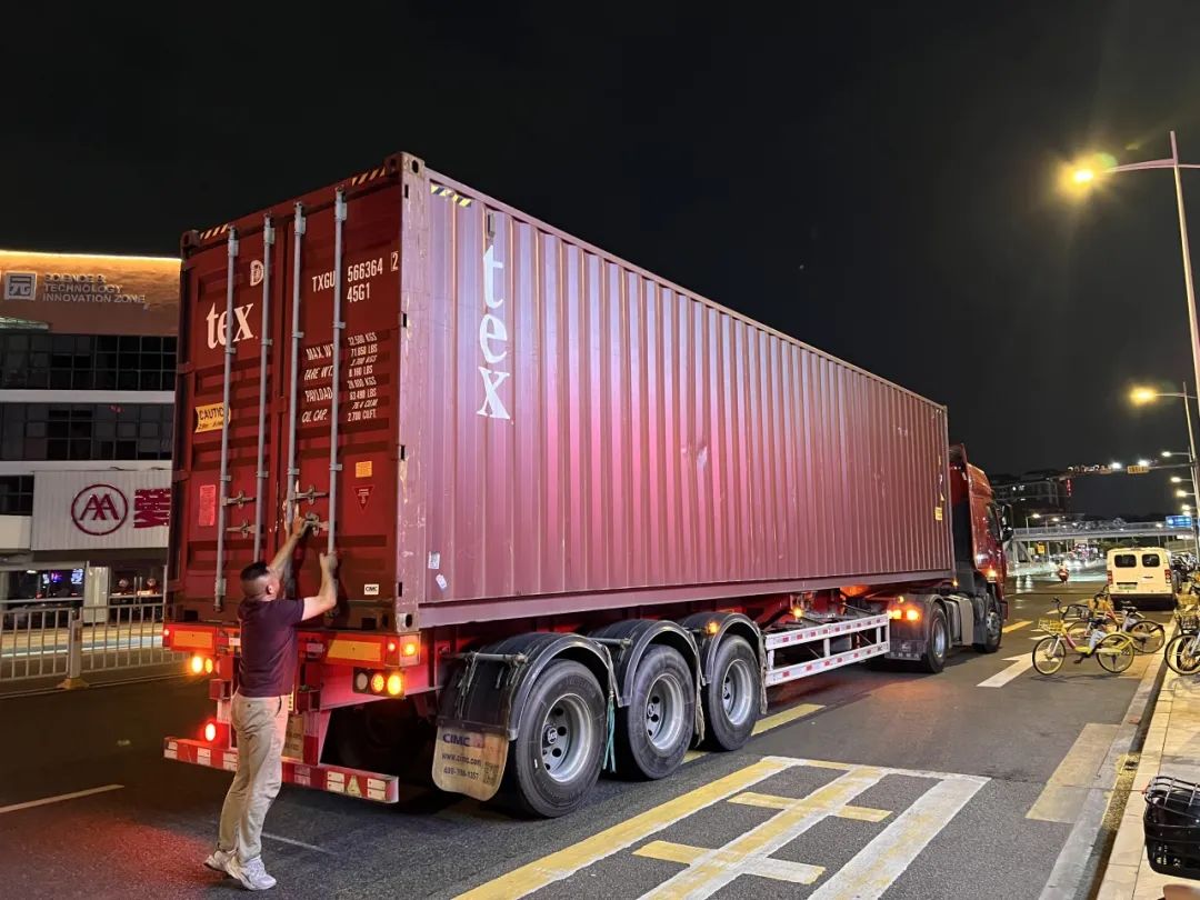 Three Large Containers of “turn-over Pillows” Arrived in Saudi Arabia 10 Days Ahead of Schedule, Further Demonstrating Mengtai's International Recognition!